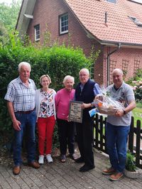 Gratulation der Ehrenmitglieder Maria und Dieter Rönnau